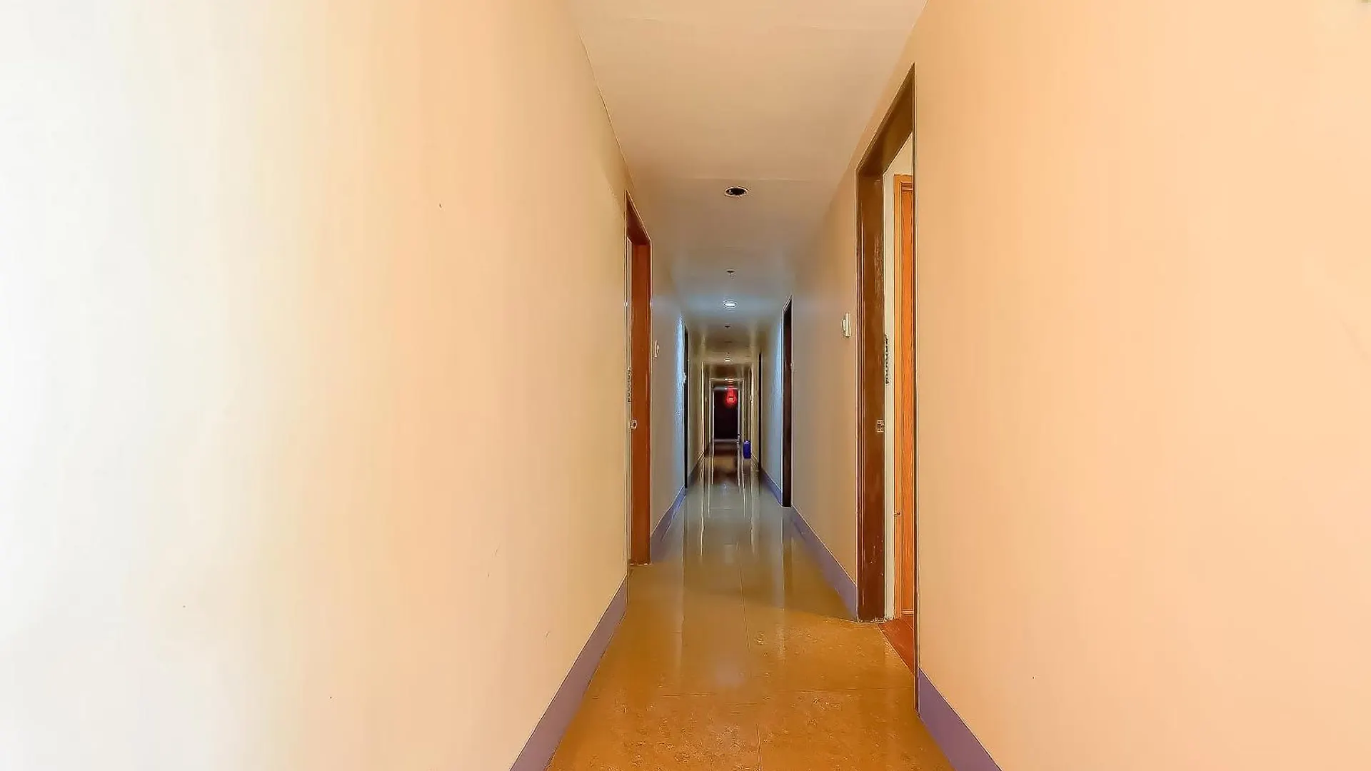 Cote D' Azure Hotel Las Pinas 3*,  Philippines