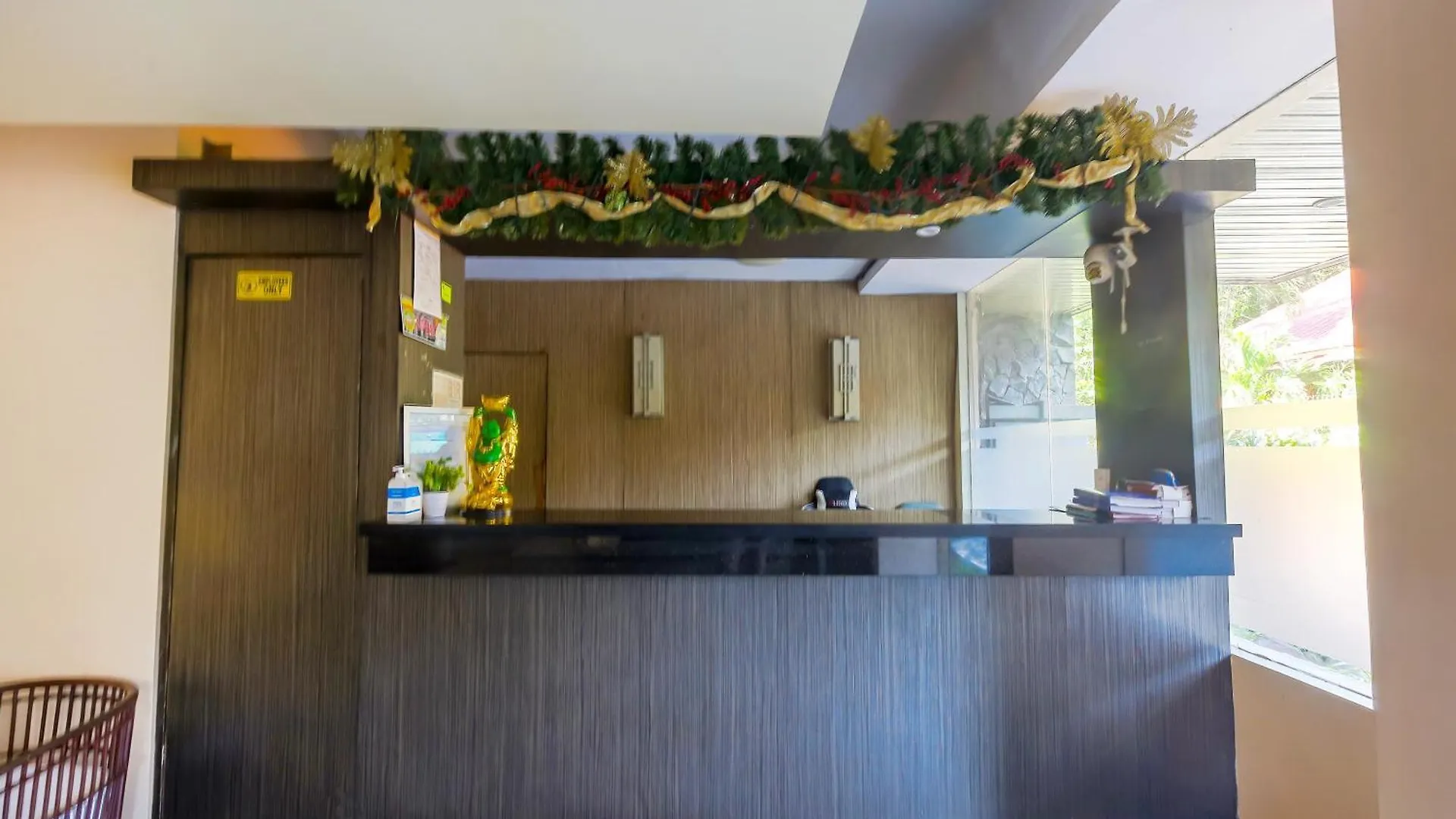 Cote D' Azure Hotel Las Pinas