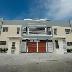 Ljenj Apartelle Near Clark Airport Hotel